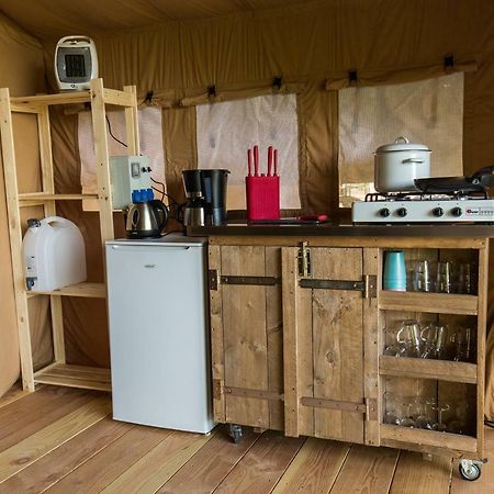 Safari Tent At Camping Le Roptai Hotell Rochefort Exteriör bild