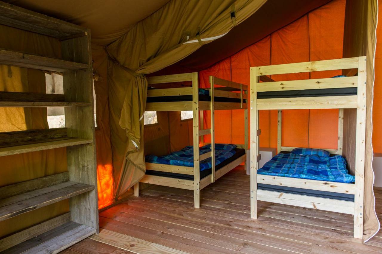 Safari Tent At Camping Le Roptai Hotell Rochefort Exteriör bild